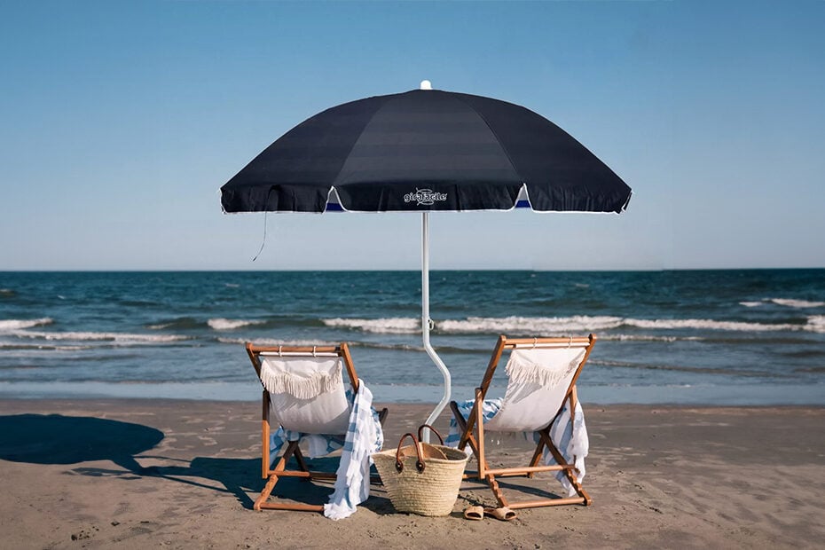 come piantare l'ombrellone in spiaggia